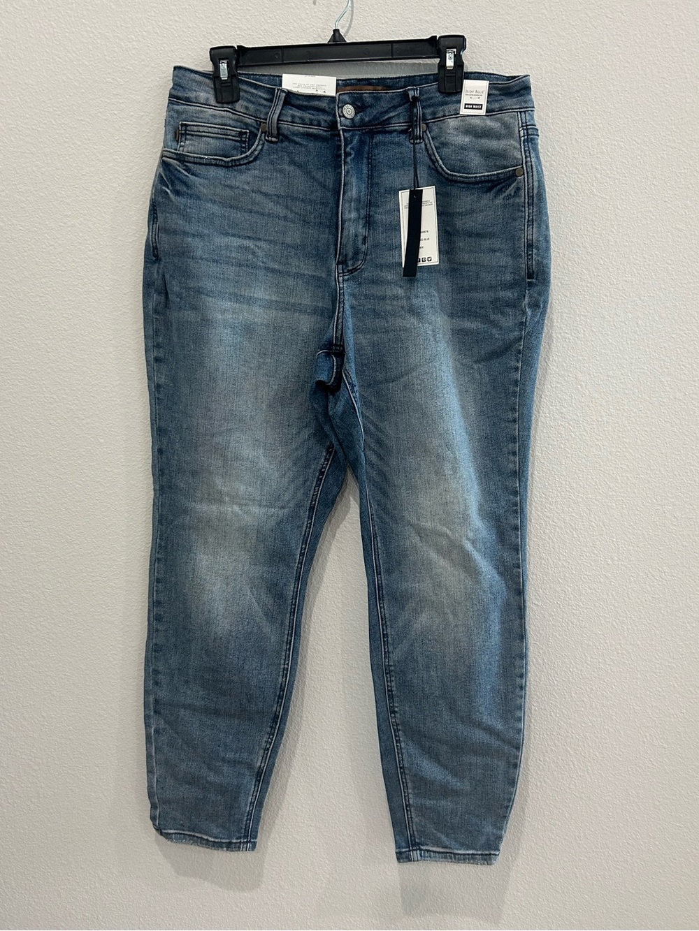 Judy Blue medium blue skinny fit - high waisted Stretch Jeans, NWT, size 14W